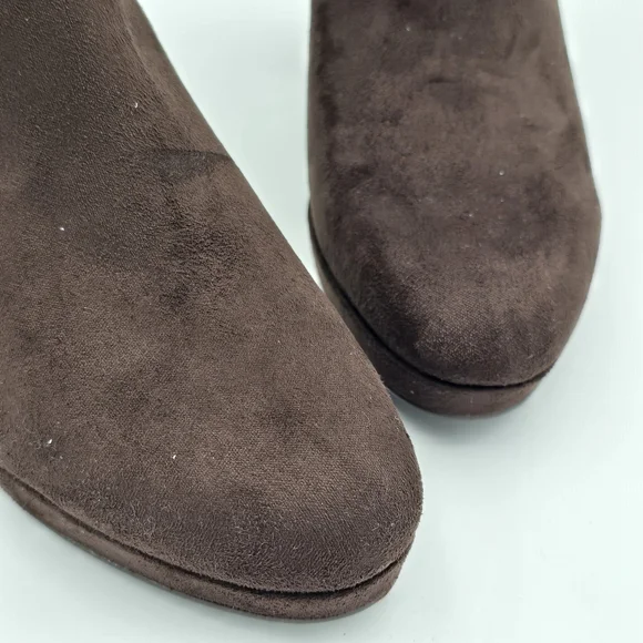 Calvin Klein Uda 2 Faux Suede Heeled Ankle Booties, Chocolate (Brown), Wmns 8.5M - Picture 2 of 16